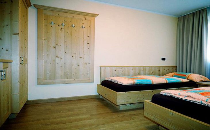 Chalet Stevan, Livigno, Twin Single Bedroom